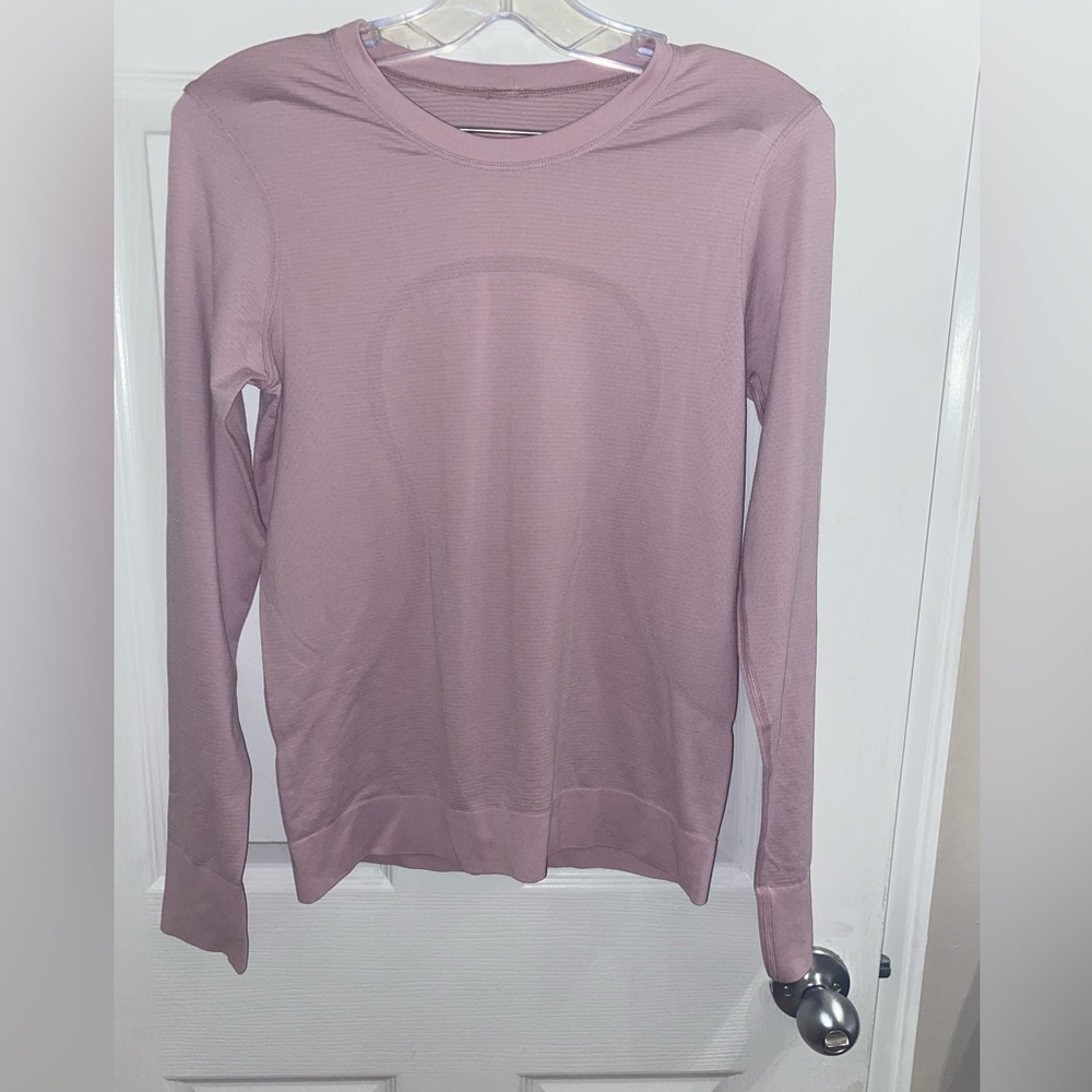 Lululemon relaxed swiftly tech in velvet crush